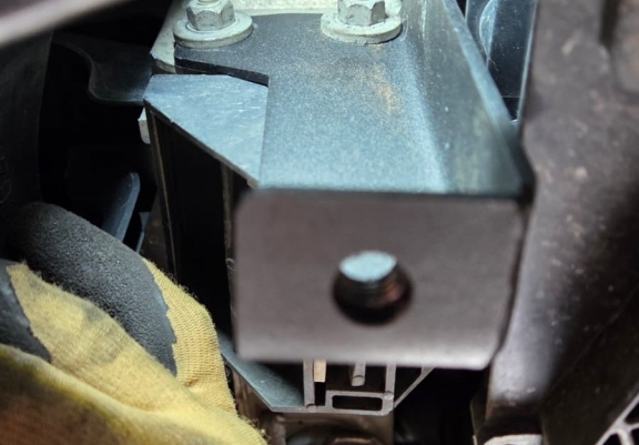 Motor en Radiator Beschermplaat voor BMW Seria 5  E60/E61 standaard voorbumper
