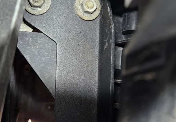 Motor en Radiator Beschermplaat voor BMW Seria 5  E60/E61 standaard voorbumper