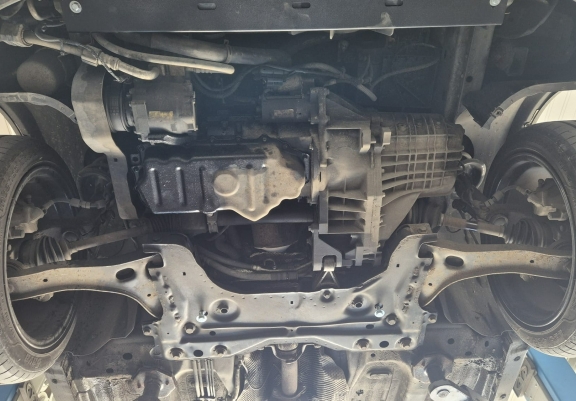 Motor, Versnellingsbak en Radiator Beschermplaat voor Ford Transit Connect