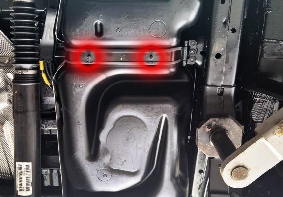 Brandstoftank Beschermplaat voor Toyota Hilux Invincible